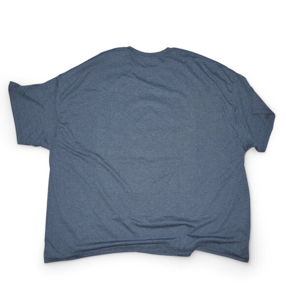 Miami Dolphins T-Shirt Men's Size 5XL Peanuts Snoopy Gang Fall Ball Football NEW - Picture 3 of 4